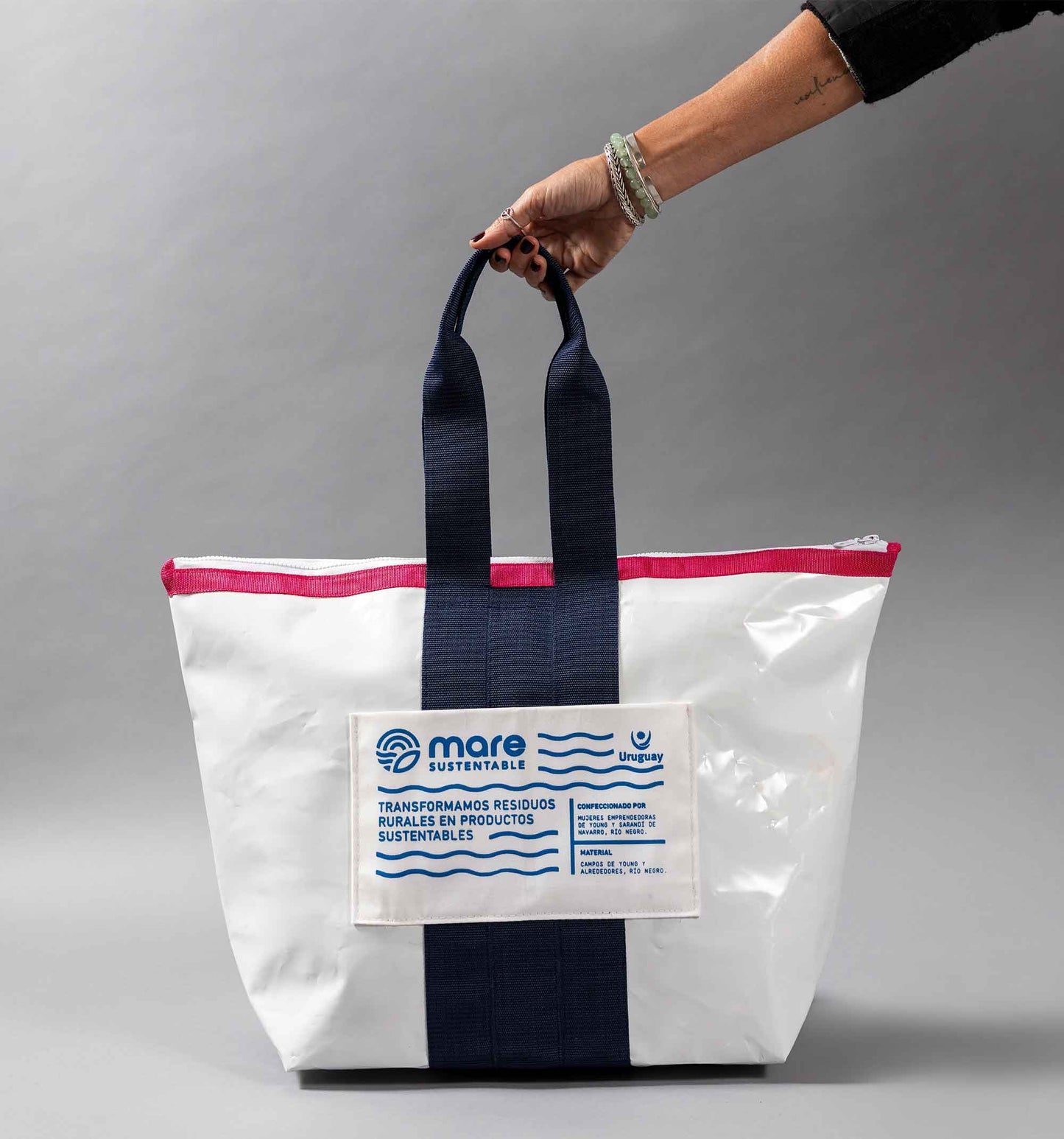 BOLSO MAGNA CON CIERRE